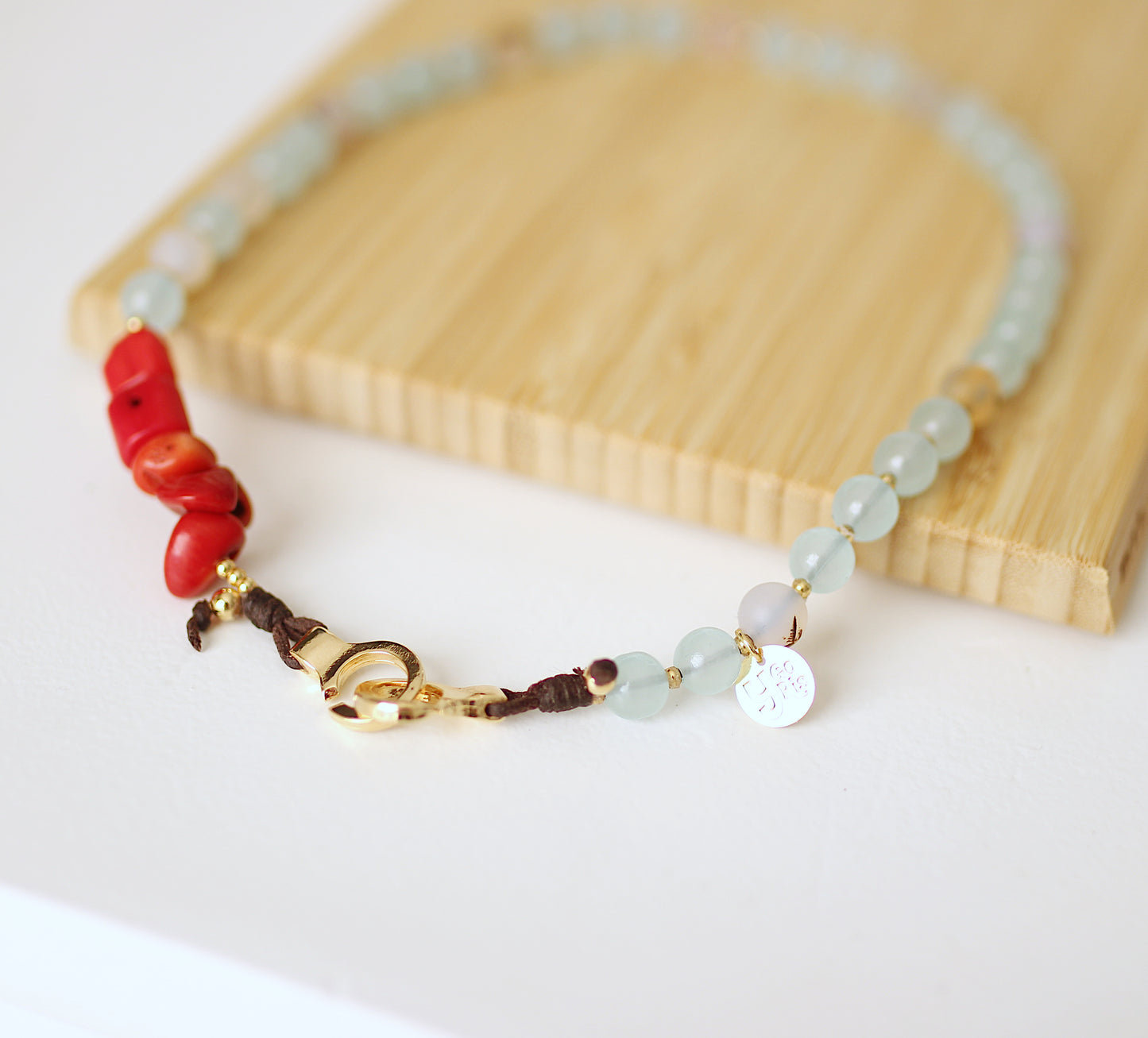 Glass blue and brown beads necklace