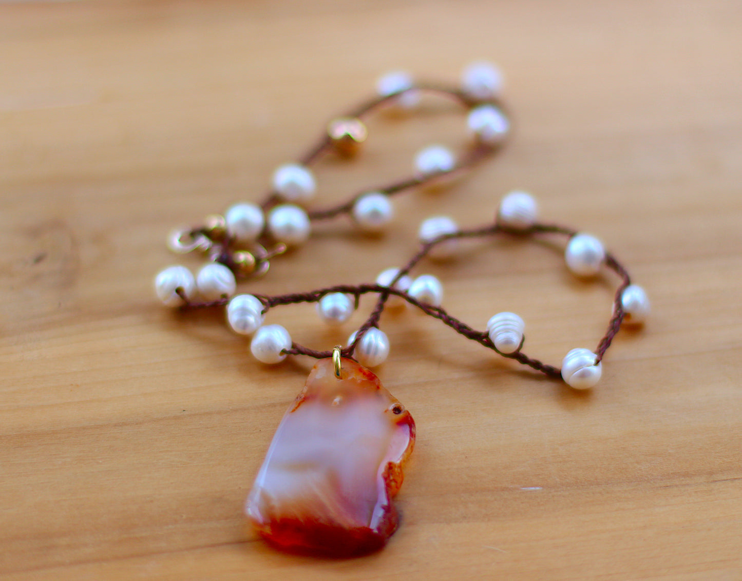 Brown Agate Necklace with pearls.