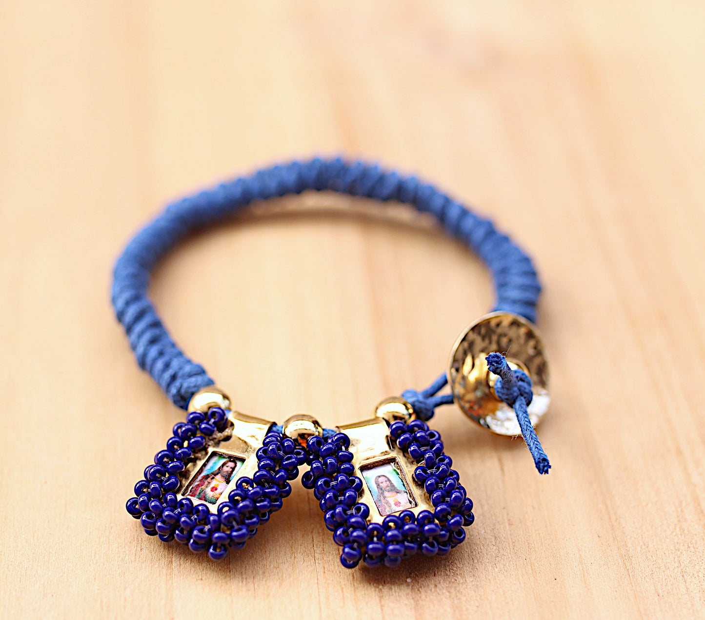 Blue bracelet with Virgen Mary and Sacred Heart of Jesus