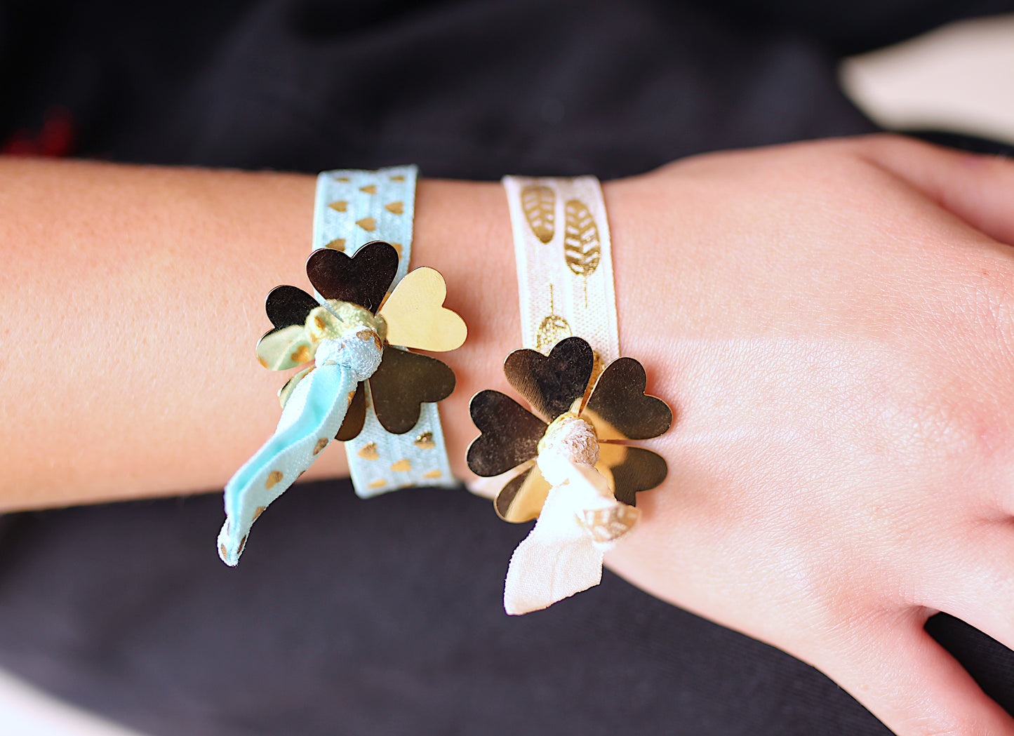 Elastic band with flower