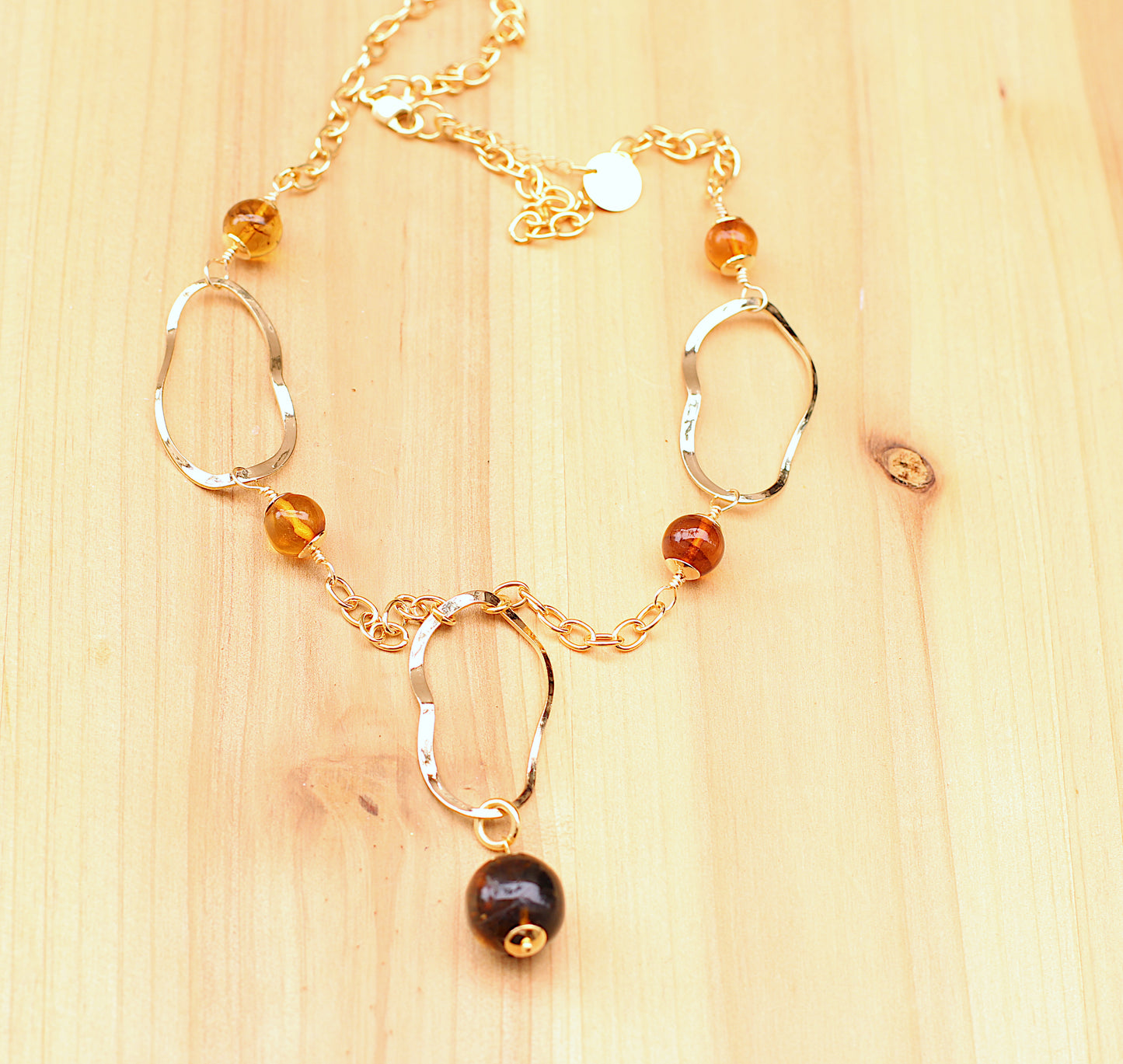 Oval shapes, Amber and chain necklace