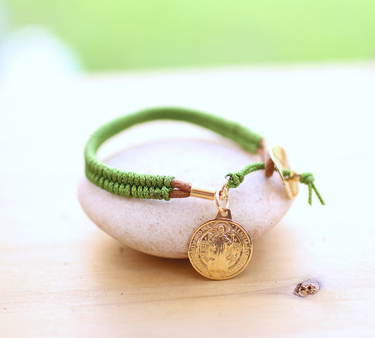 Green bracelet Saint Benedict