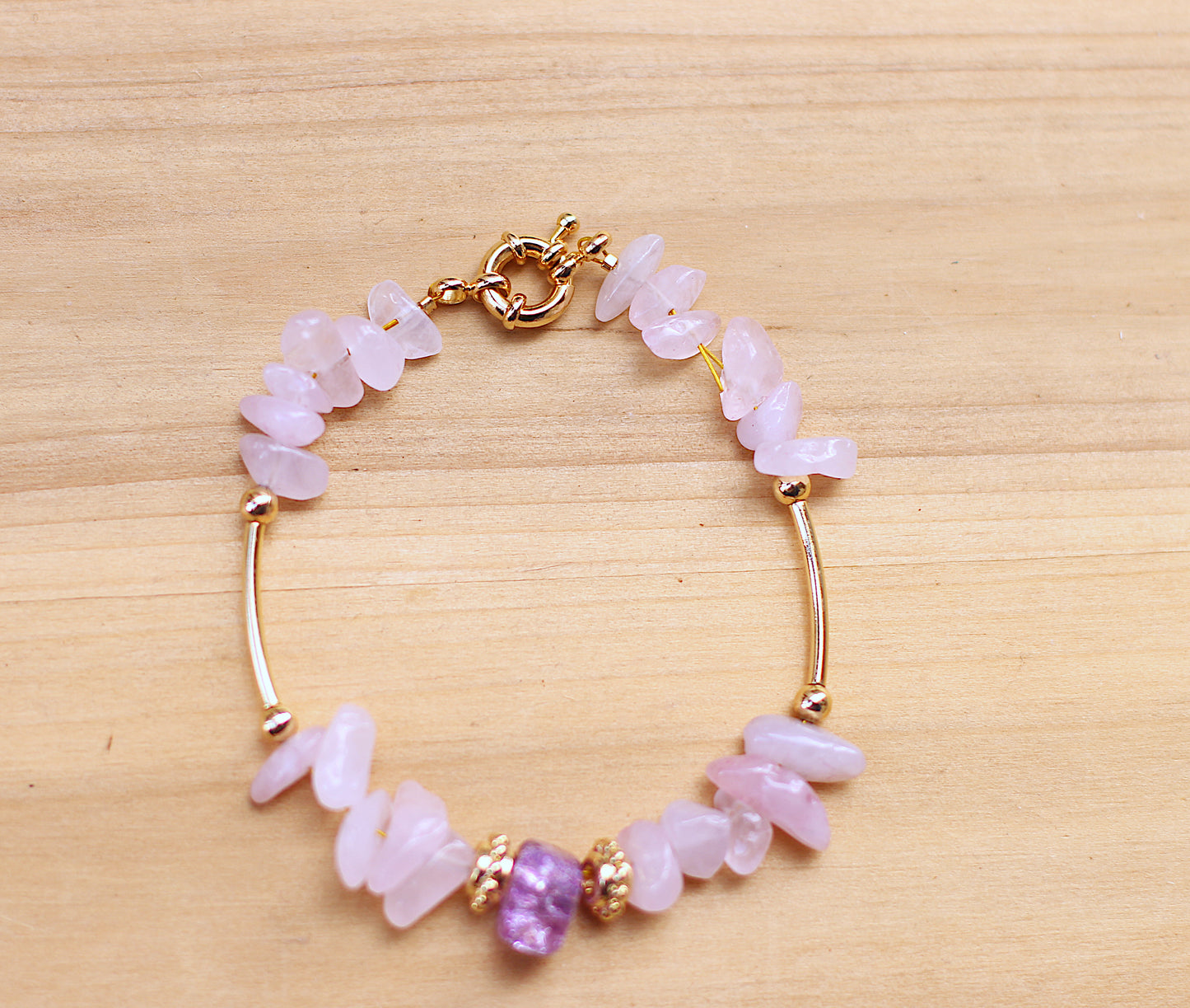 Agate and red Coral Bracelet