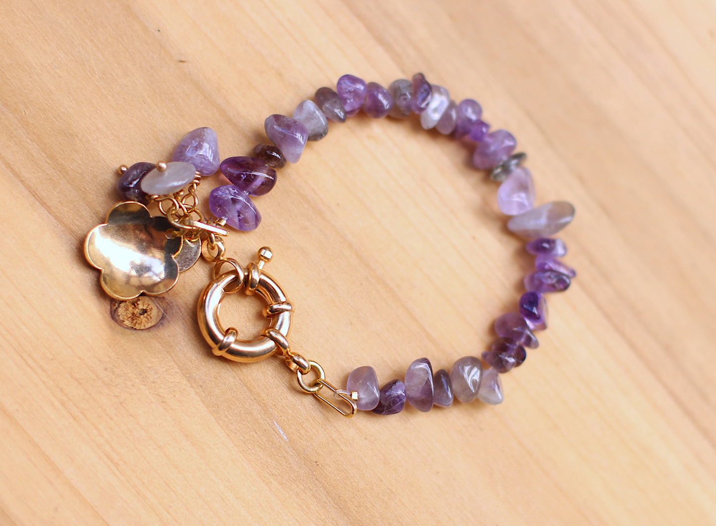 Agate and red Coral Bracelet