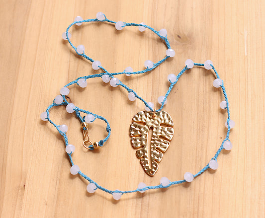 Long necklace leaf charm
